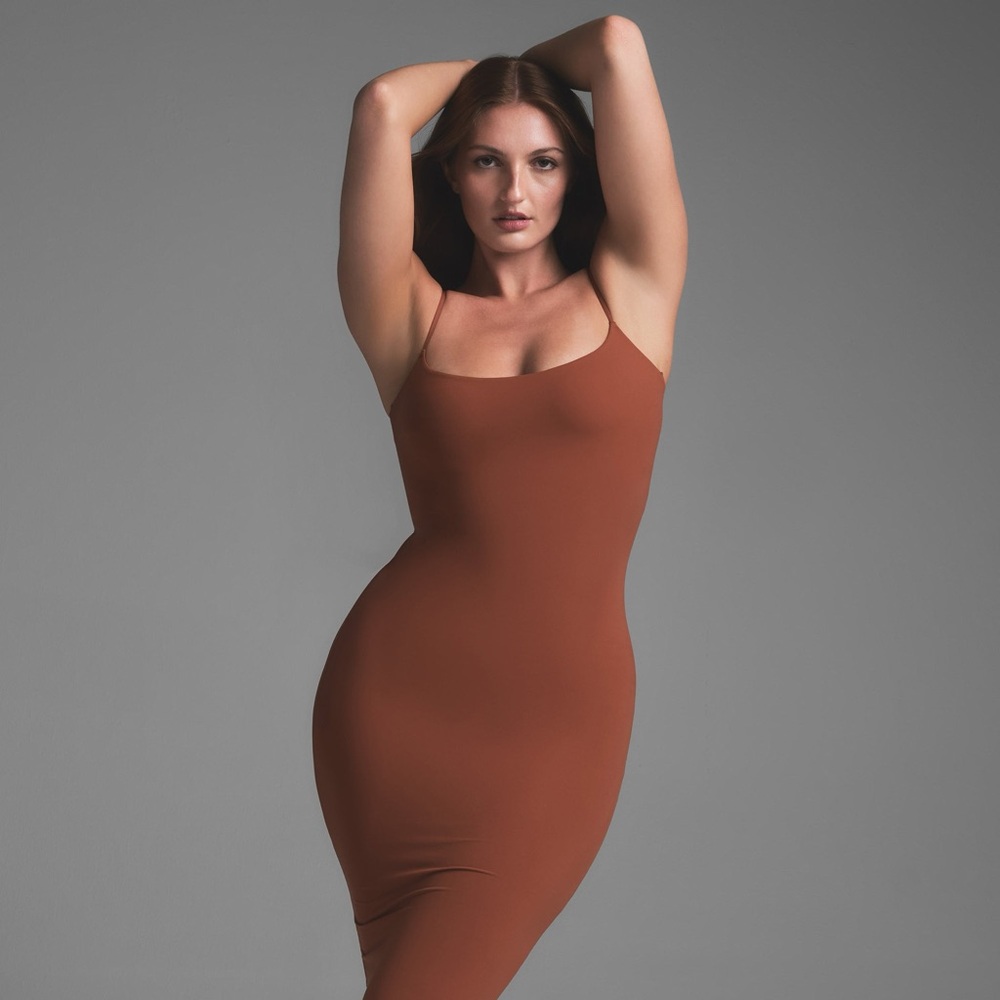 SKIMS FITS EVERYBODY LONG SLIP DRESS IN BRONZE